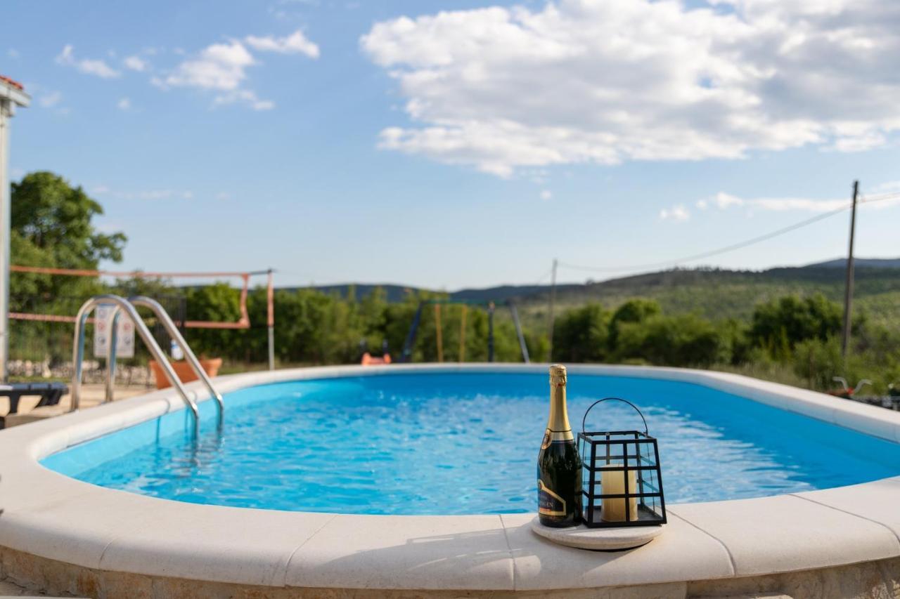 Holiday Home Sego With Private Pool Veliki Brocanac Exterior foto